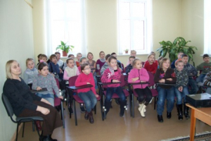 „Drošu vidi lūko priekšā, vēl pirms NETĀ dodies iekšā”	„Drošu vidi lūko priekšā, vēl pirms NETĀ dodies iekšā”